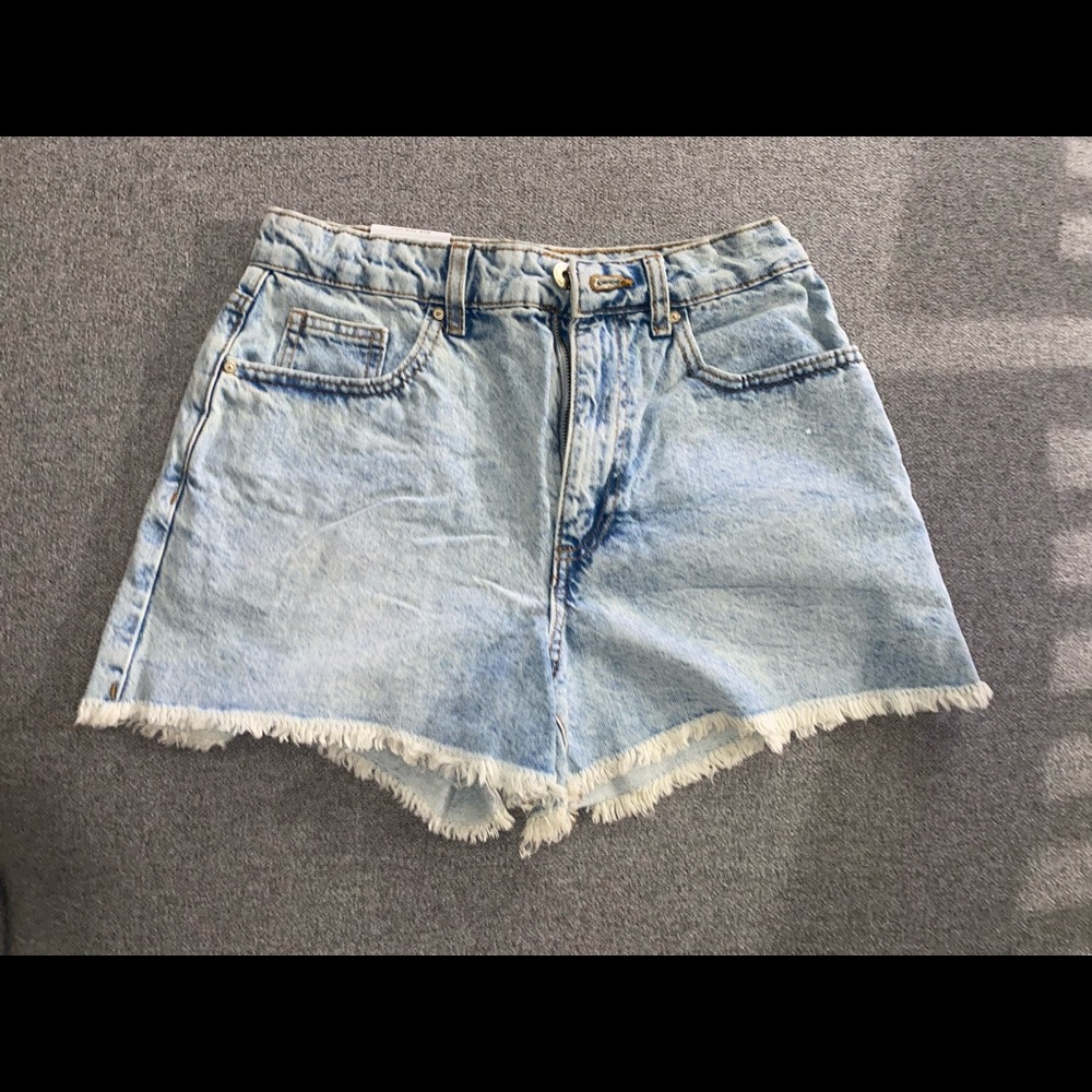Brand new cotton on denim shorts!